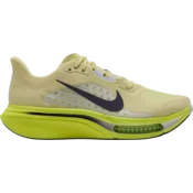 Nike Tekaški copati Pegasus Plus 2
