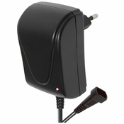 home Adapter 1500/2100 mA, 3-12 V, sa više prikljucaka - MW MC15N
