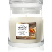 Yankee Candle Amber & Sandalwood dišeča sveča Signature 110 g