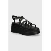 Usnjeni sandali Tommy Jeans TJW STRAPPY WEDGE SANDAL črna barva, EN0EN02516