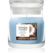Yankee Candle Salted Coconut dišeča sveča Signature 110 g