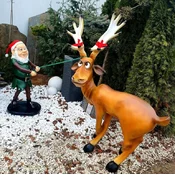 Casa Padrino Luxury Deco Sculpture Set Christmas Elf with Reindeer Multicolored - Christmas Deco Figures - XXL Deco Sculptures - XXL Deco Figures - XXL Christmas Sculptures