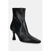 Gležnarji Steve Madden Freida