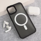 Maska Mag Case Candy Shield za iPhone 13 crna