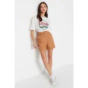 Trendyol Weave Gabardine Shorts With Camel Belt