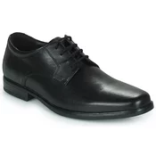 CLARKS Čevlji na vezalke Howard Walk, črna