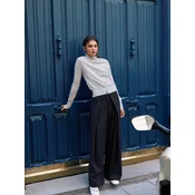 Pull&Bear Hlače z naborki temno modra