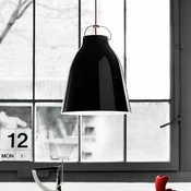 FRITZ HANSEN Caravaggio P3 sijajna črna - Dnevna soba/jedilnica - Dizajn - črna, rdeča - Kovina