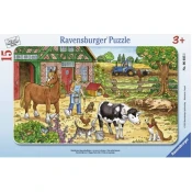 Ravensburger sestavljanka Hranjenje živali na kmetiji