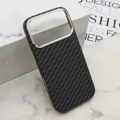 Futrola urbanmesh magsafe za iphone 17 pro max (6.9) dz01 ( F122252 )