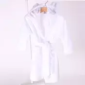 Bel otroški kopalni plašč z ušesi medvedka