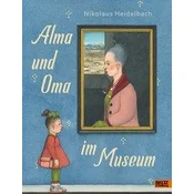 Alma und Oma im Museum