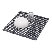 Siv plastičen nastavljiv odcejalnik za pomivalno korito 43x13 cm Platform – Joseph Joseph