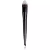 Brushworks Tapered Precision Buffing Brush čopič za make-up vrsta NO. 4 1 kos