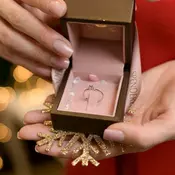 Pink safir verenicki prsten