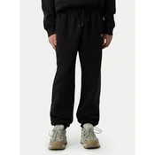 The North Face Spodnji del trenirke Essential NF0A8BHS Črna Regular Fit