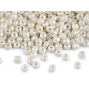 Rocailles 6/0 - 4 mm neprozoren - kremast svetel biser (50 g)
