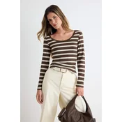 Trendyol Majica temno rjava/bela