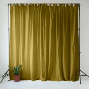 Oker rumeno-zelena lanena zavesa 140x250 cm Moss Green – Linen Tales