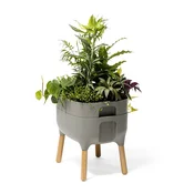 Siv samozalivalni lonček za rastline Plastia Low Urbalive, višina 48 cm