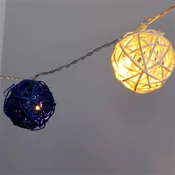 Iris sferične pletene/od ratana/4 m/bijela + plava/20 LED/3xAA baterije, lanac svjetala, lagana dekoracija 101-04