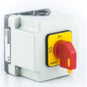 shumee Grebenasto stikalo 0-1 3P 16A IP65 v ohišju ML016.3-RG3/OB
