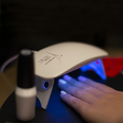Prijenosna UV/LED lampa za uredivanje noktiju Lallure™