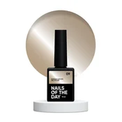 NAILSOFTHEDAY Korean cat eye 09 - nude-bež hibridni lak za nohte z učinkom cat eye, 10 ml
