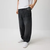 Kavbojke baggy