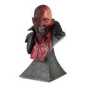 Figura (doprsni kip) Darkman - Peyton Westlake - TRICK OR TREAT - TTUS166