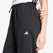 adidas Hlace Essentials