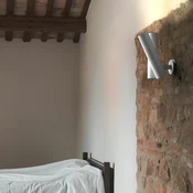 Rotaliana Tobu W1 stenska svetilka, 3000K, 20°, bela - Dnevna soba/jedilnica - Dizajn - Kovina
