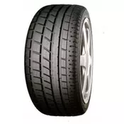 Yokohama A008P ( 245/45 R16 94W N0 )