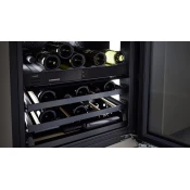 Liebherr vgradna vinska vitrina UWgbi3682