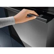 ELECTROLUX Ugradbena pecnica EOE7P31Z