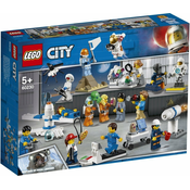 LEGO® City Komplet z ljudmi - Raziskovanje in razvoj vesoljske tehnologije (60230)