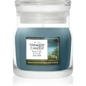 Yankee Candle Bayside Cedar dišeča sveča Signature 110 g