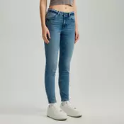 Kavbojke skinny s srednje visokim pasom