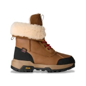 UGG za ženske. 1170591 Adirondack Boot XXV rjavi usnjeni škornji (40), Rjava, Ravna stran, Čipke, Priložnostno, Sneg