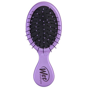 Wet Brush Lil cešalj za kosu Lovin Lilac (The Lil Wet Brush Can Be Used on Wet or Dry Hair and Works on Extensions and Wigs)