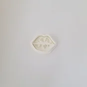 KREATIVNI SLATKIŠI Modla za kolace i ukrase Usne, 8 cm, Bela