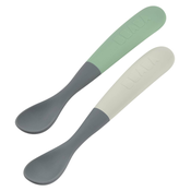 Ergonomske žličke 1st Age Silicone Spoons Beaba Mineral Grey Sage Green iz silikona za samostojno hranjenje v škatlici 2 kom od 4 mes