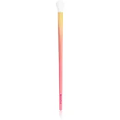 essence BRUSH IT LIKE ITS ART blending brush Čopič za zabrisovanje 01 Blending Is Like Cardio For Artists 1 kos