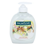 Palmolive Naturals Delicate Care tekoÄŤe milo z dozirno ÄŤrpalko (With 100% Naturals Almond) 300 ml