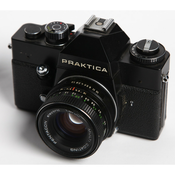 Praktica EE3 + Pentacon electric Multi coating 50mm/f1,8, rabljen