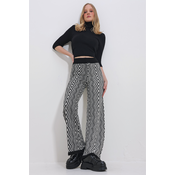 Trend Alaçati Stili Womens Black-Cream Ethnic Patterned High Waist Knitwear Palazzo Trousers