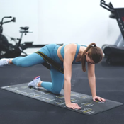 SKLZ Trainer Mat – blazina za vadbo s prikazom 21 vaj