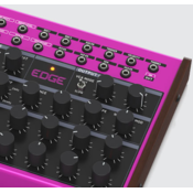 Behringer EDGE analogni synthesizer