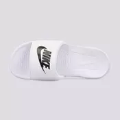 PAPUCE NIKE VICTORI ONE W