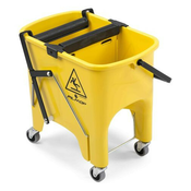 Plasticna kanta sa dva valjka za cedenje i cetiri tockica RO-CKET WHEELS 15 L